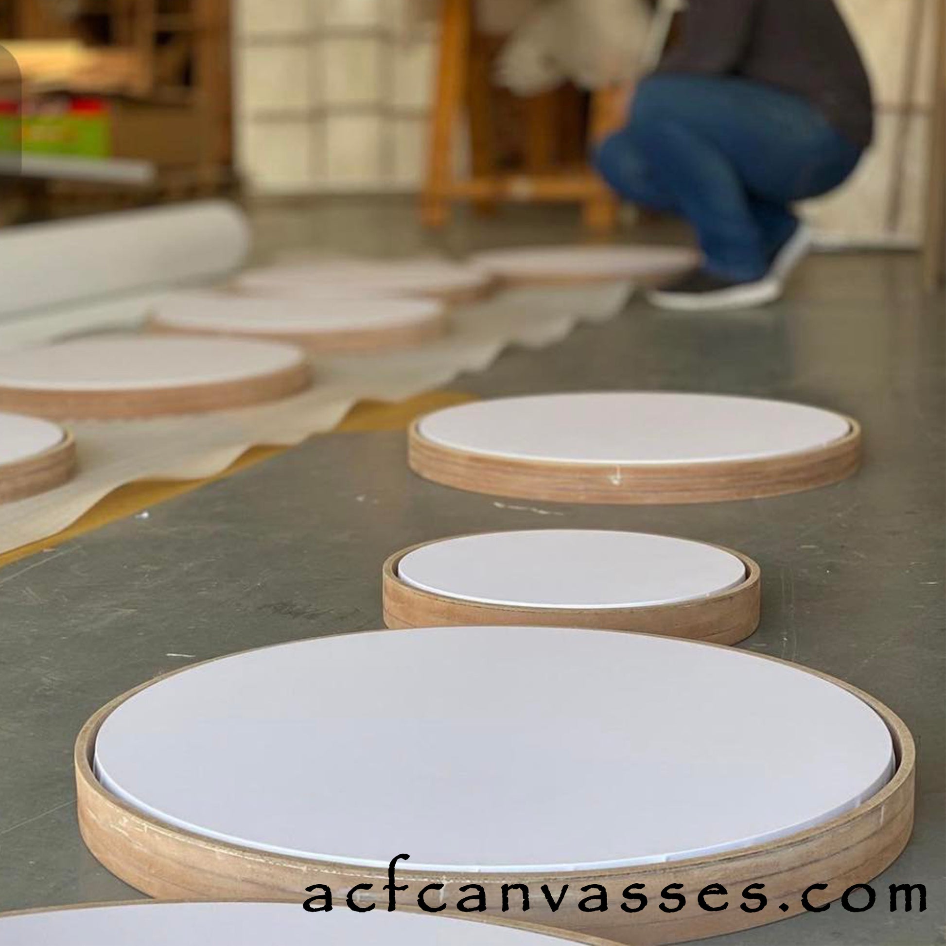 Round Canvas with Outer Frame – ACF Canvasses