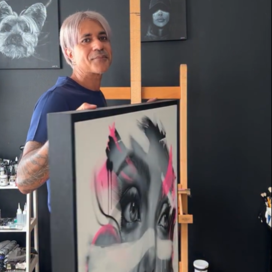 Zulfi Alarakhia (RemmBrat) with a painting on ACF canvas